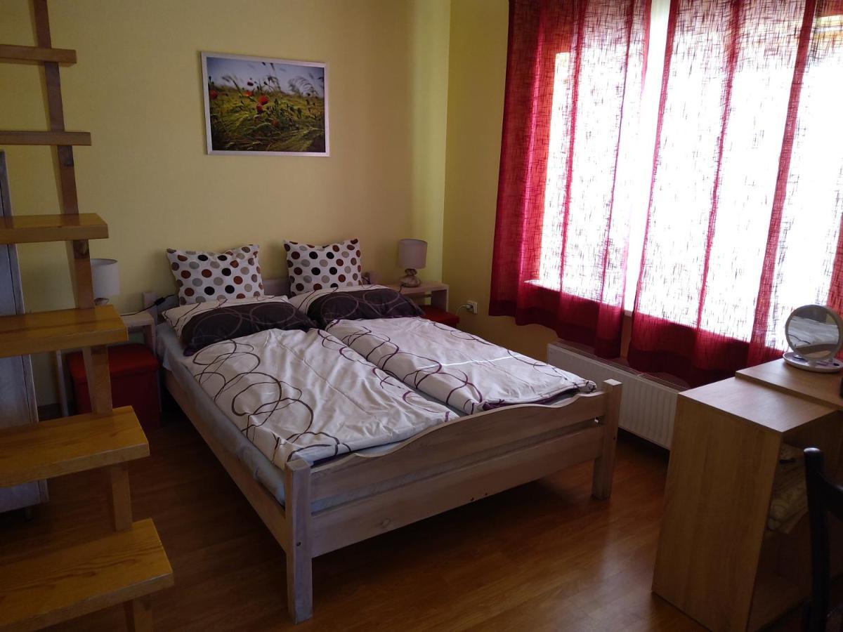 Apartamentai Geguciu Gatveje クライペダ エクステリア 写真